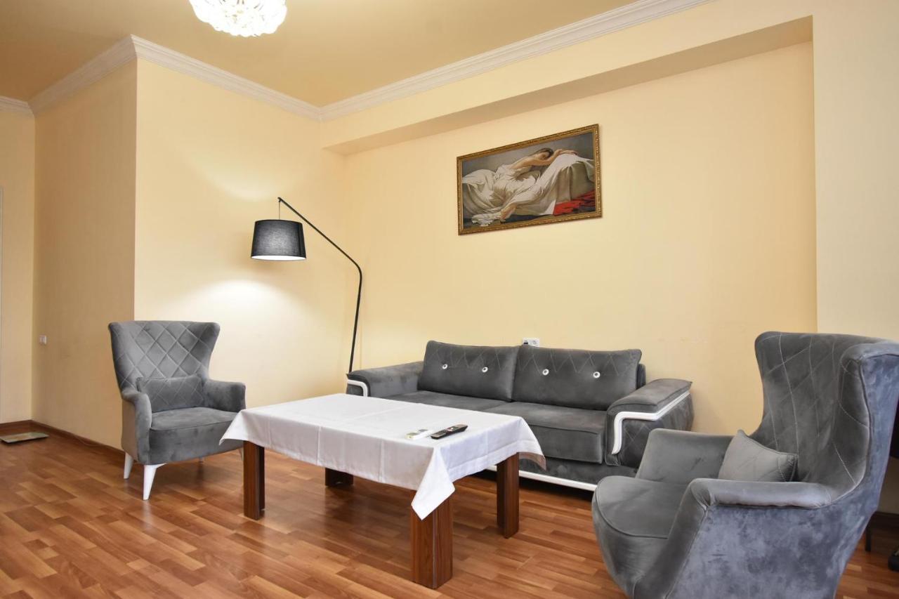 Teryan 68/3 2 Apartment Yerevan Exterior photo